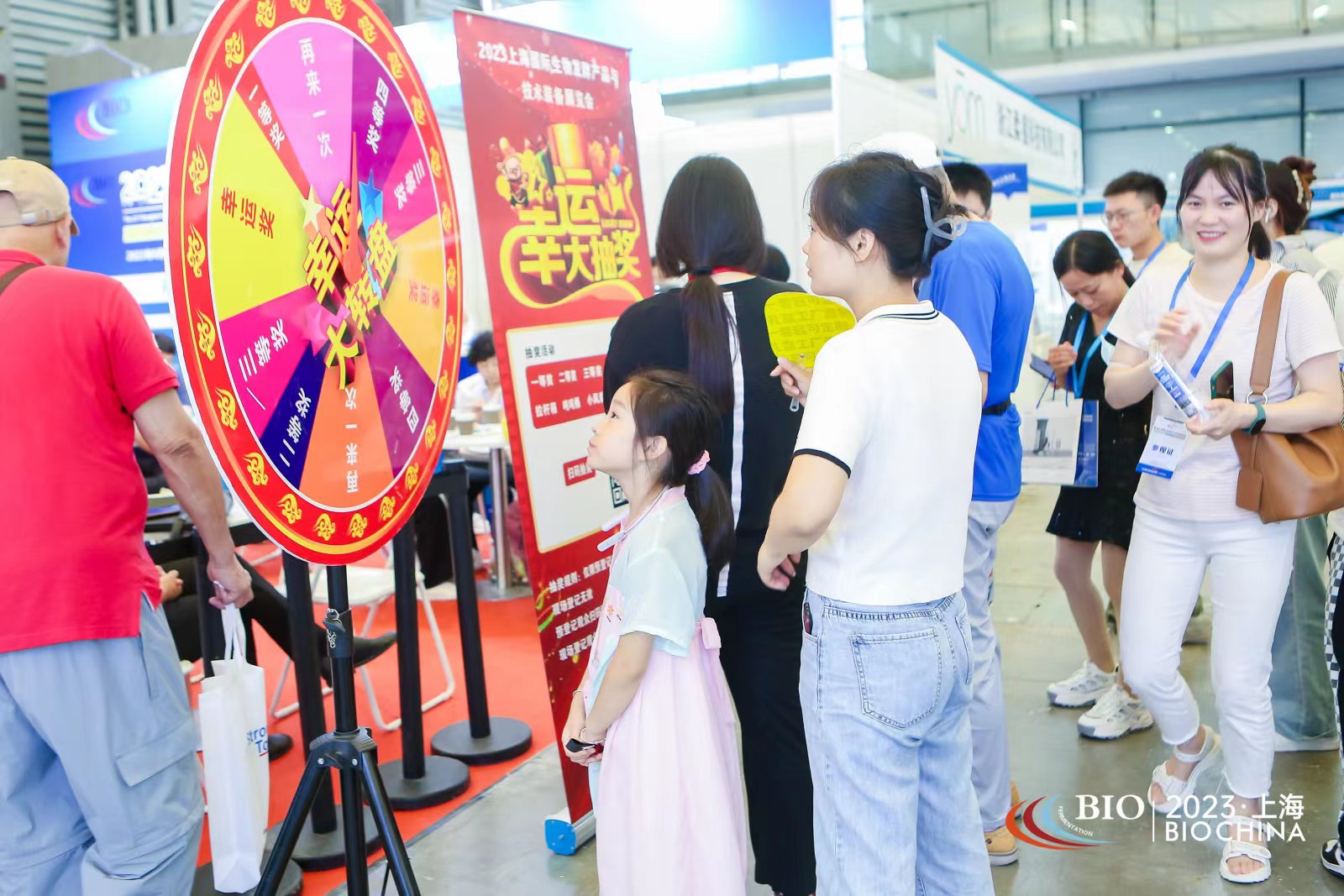 預(yù)報(bào)名客戶(hù)，禮品免費(fèi)送，現(xiàn)場(chǎng)抽獎(jiǎng)活動(dòng)